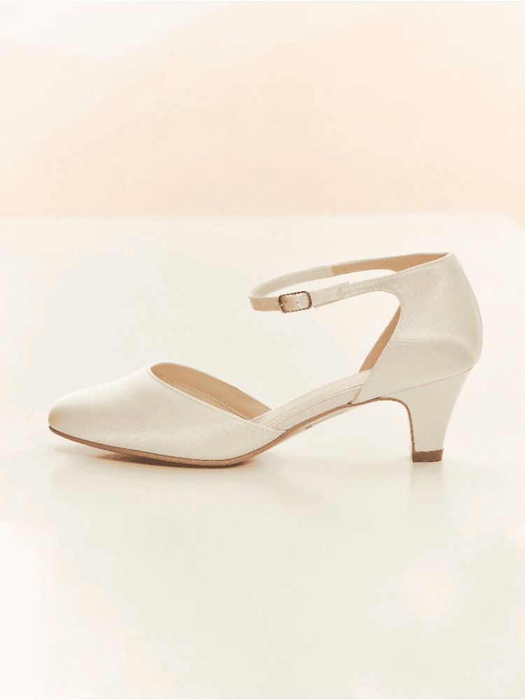 Avalia Gina Zapatos de Novia main product photo