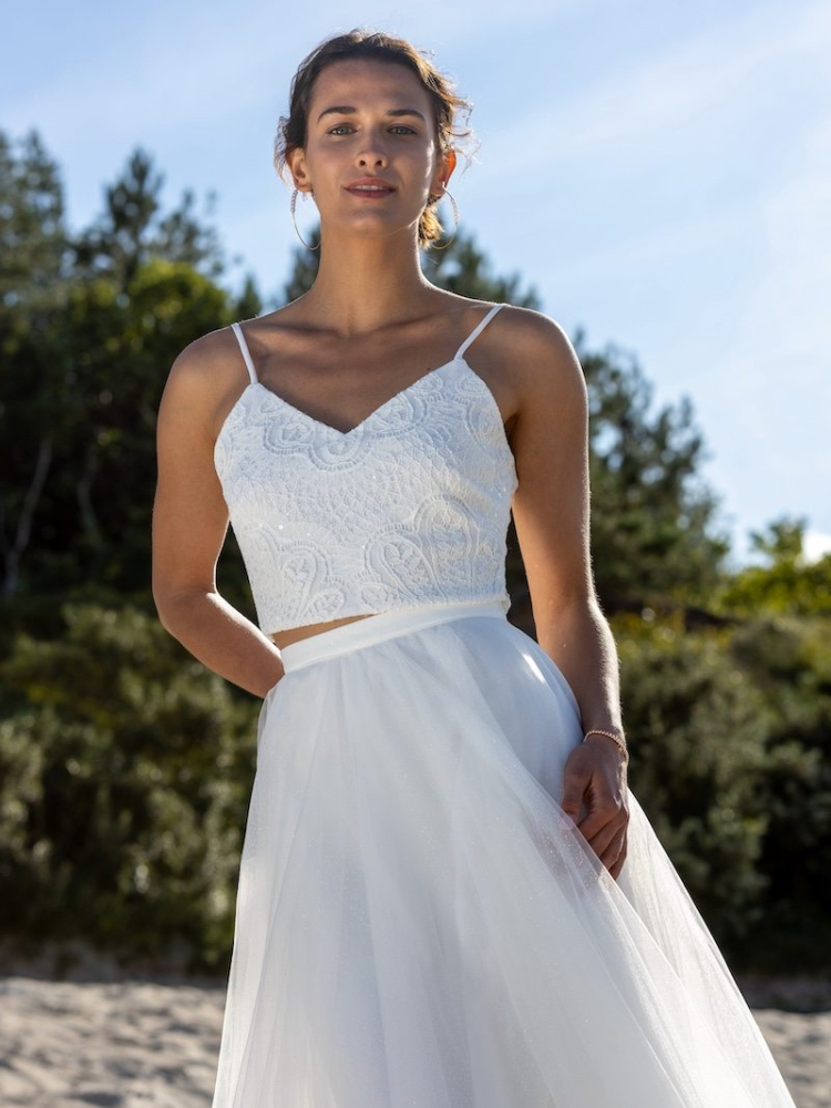 Bolero de encaje Novias Emporio main product photo