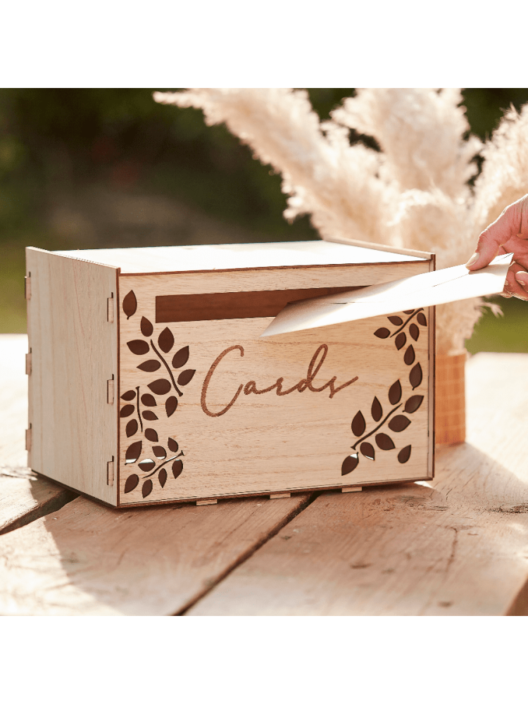 Ginger Ray PAMA-112 Caja de madera para tarjetas de boda main product photo
