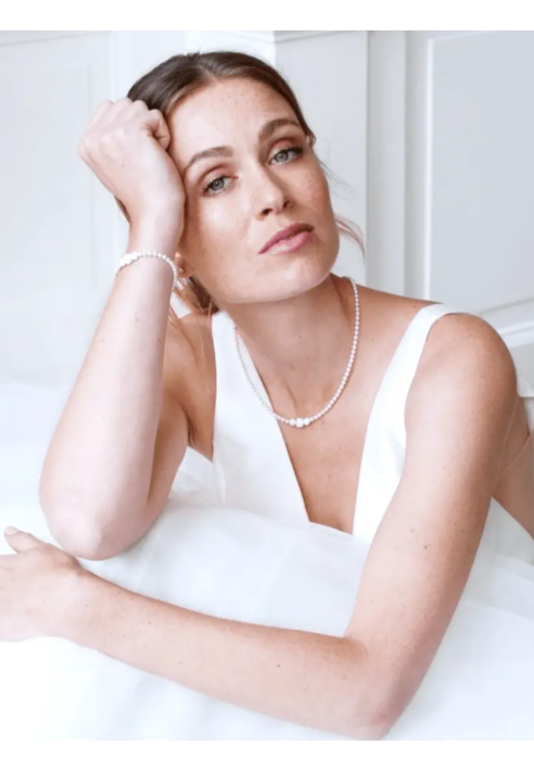 Abrazi Elizabeth Collar