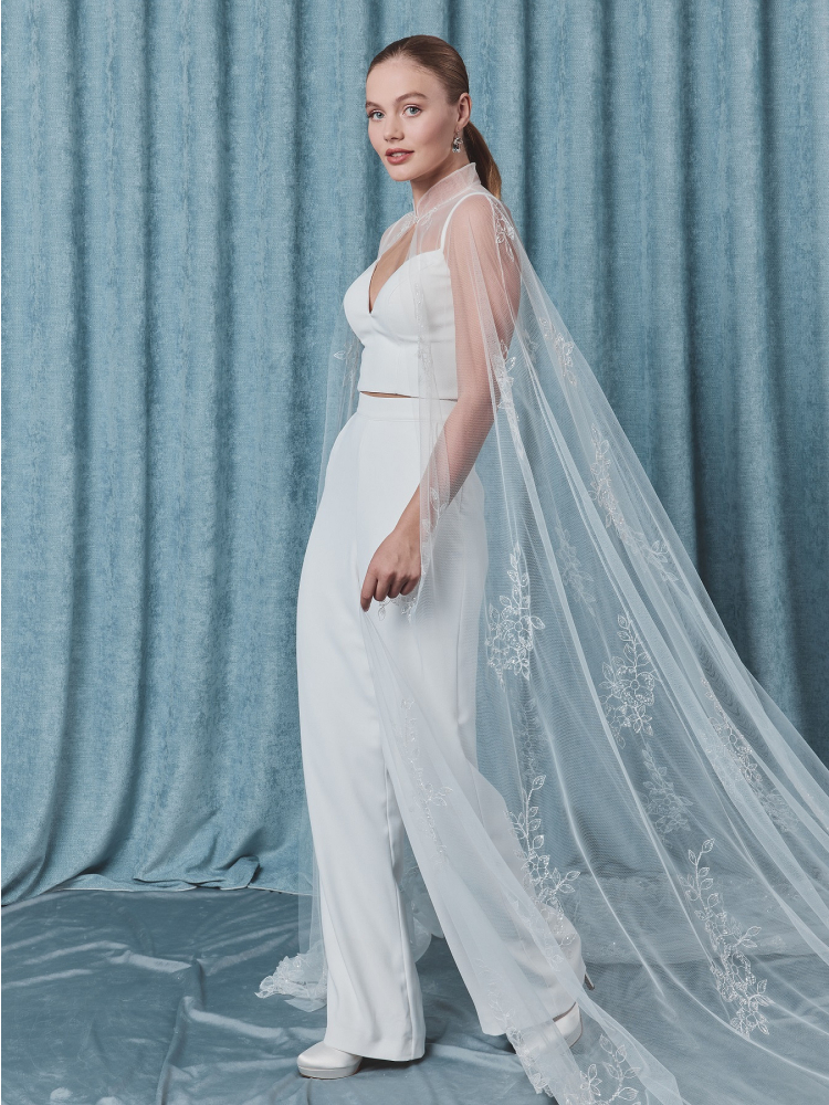 Poirier C-75107 Capa dorado main product photo