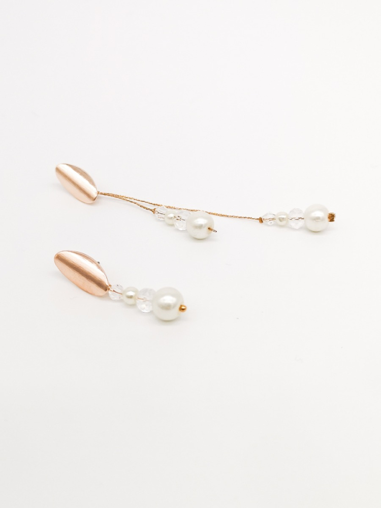 Forever & Eva O201S Pendiente corto de perlas main product photo